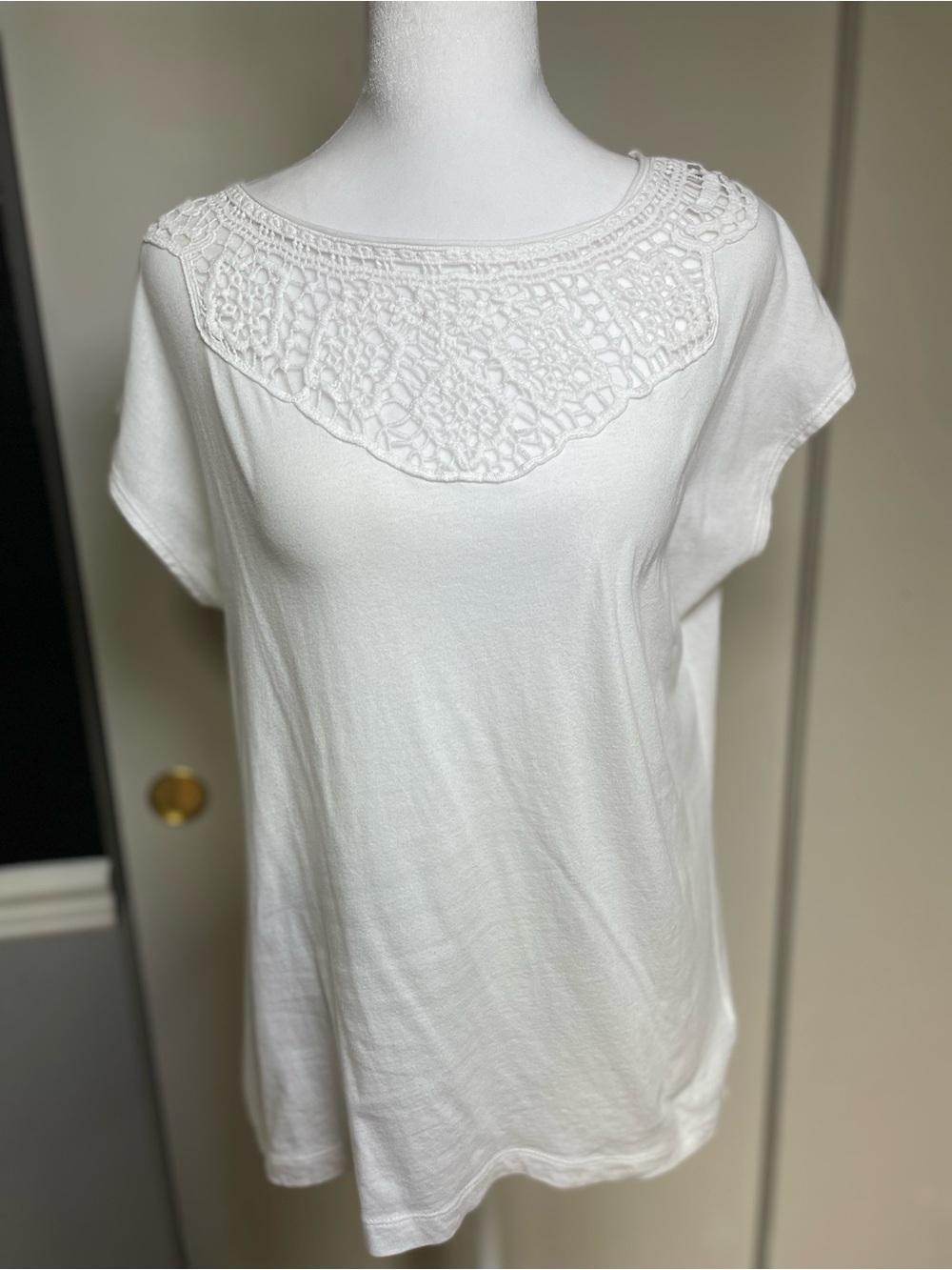Chaps White Crochet Yoke Short Sleeve Tee